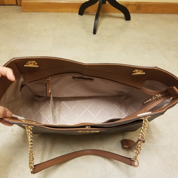 NWT MK large x chain purse and wallet set - Picture 6 of 15